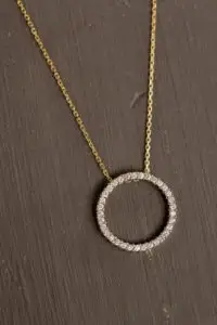 circle diamond gold necklace