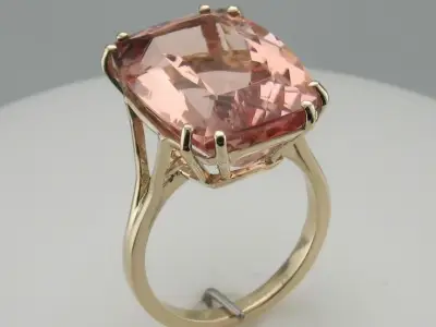 Morganite ring set in yellow gold