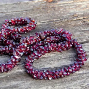 a garnet necklace 